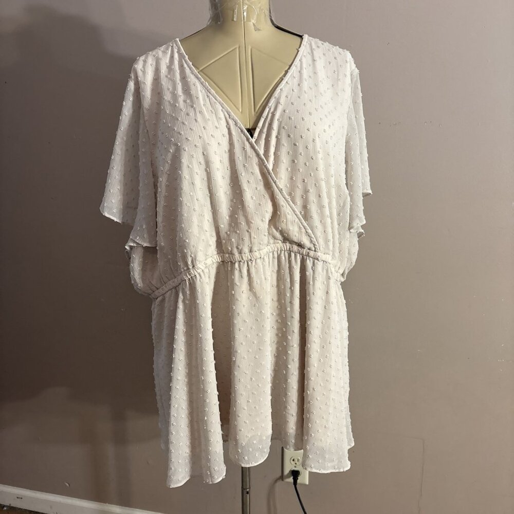 Torrid 5 5XL Sheer Overlay Ivory Blouse Textured Polka Dots Elastic Waist V Neck